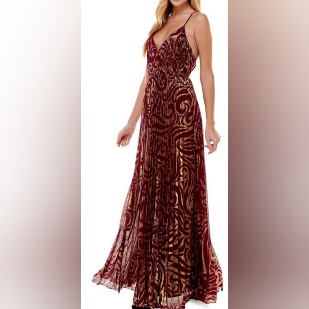 City Studio Burgandy/Gold Pleated Maxi Dress, Size 1